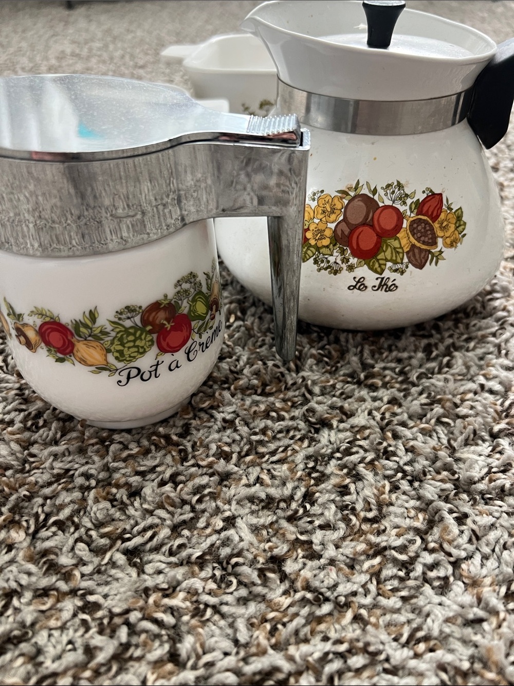 Corningware White Ceramic Floral 4-Piece Set with Red and Yellow Accents